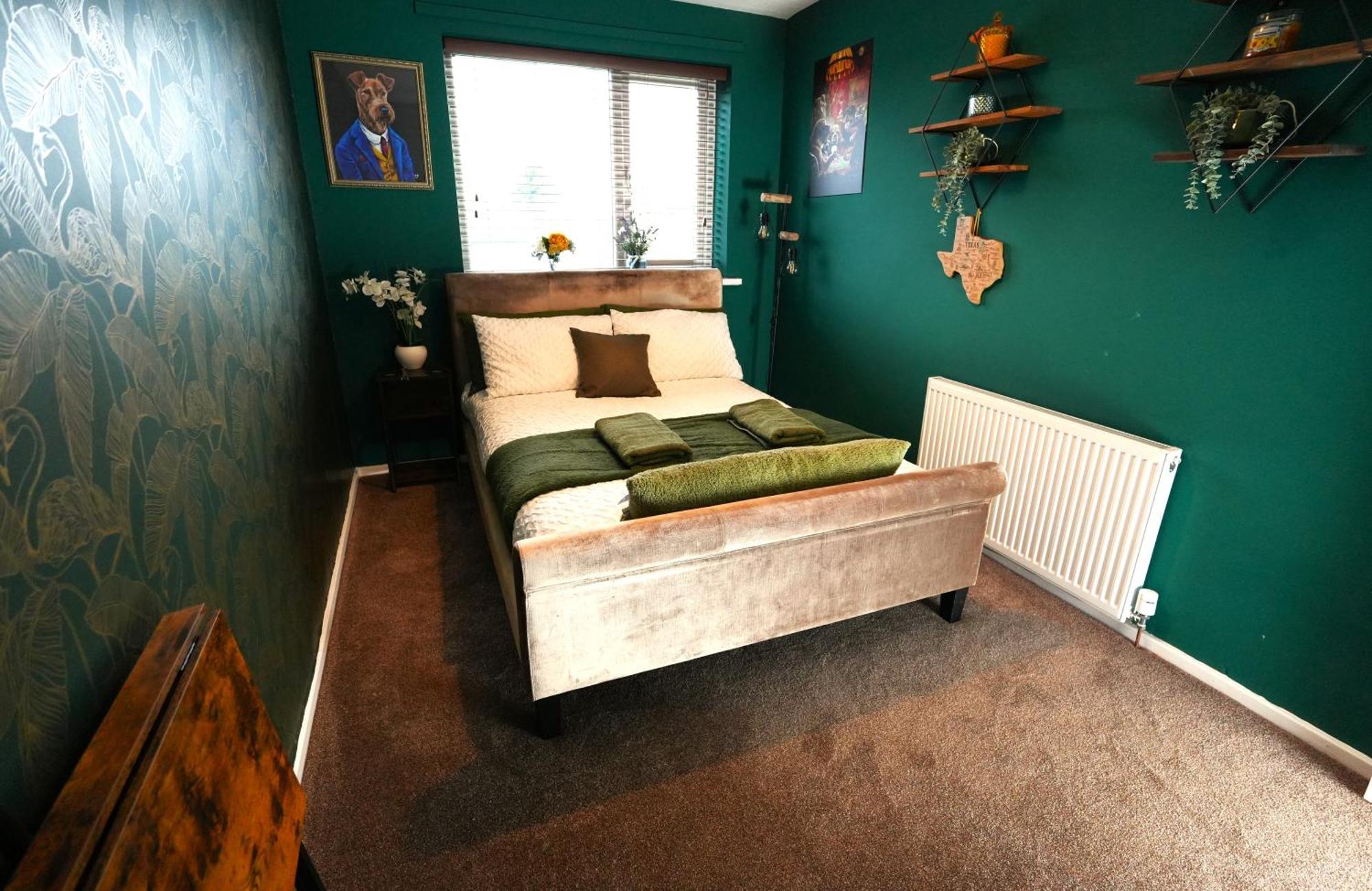 Detached Homestay - Super, King & Double Rooms - Leyland, Preston, Chorley, Lancashire Exteriör bild