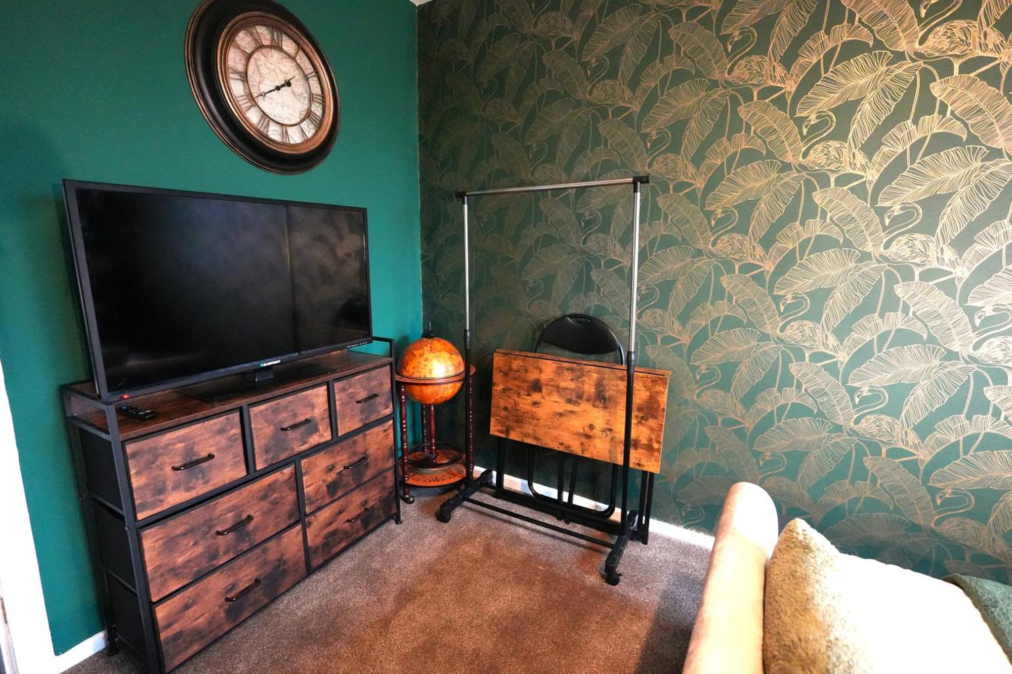 Detached Homestay - Super, King & Double Rooms - Leyland, Preston, Chorley, Lancashire Exteriör bild