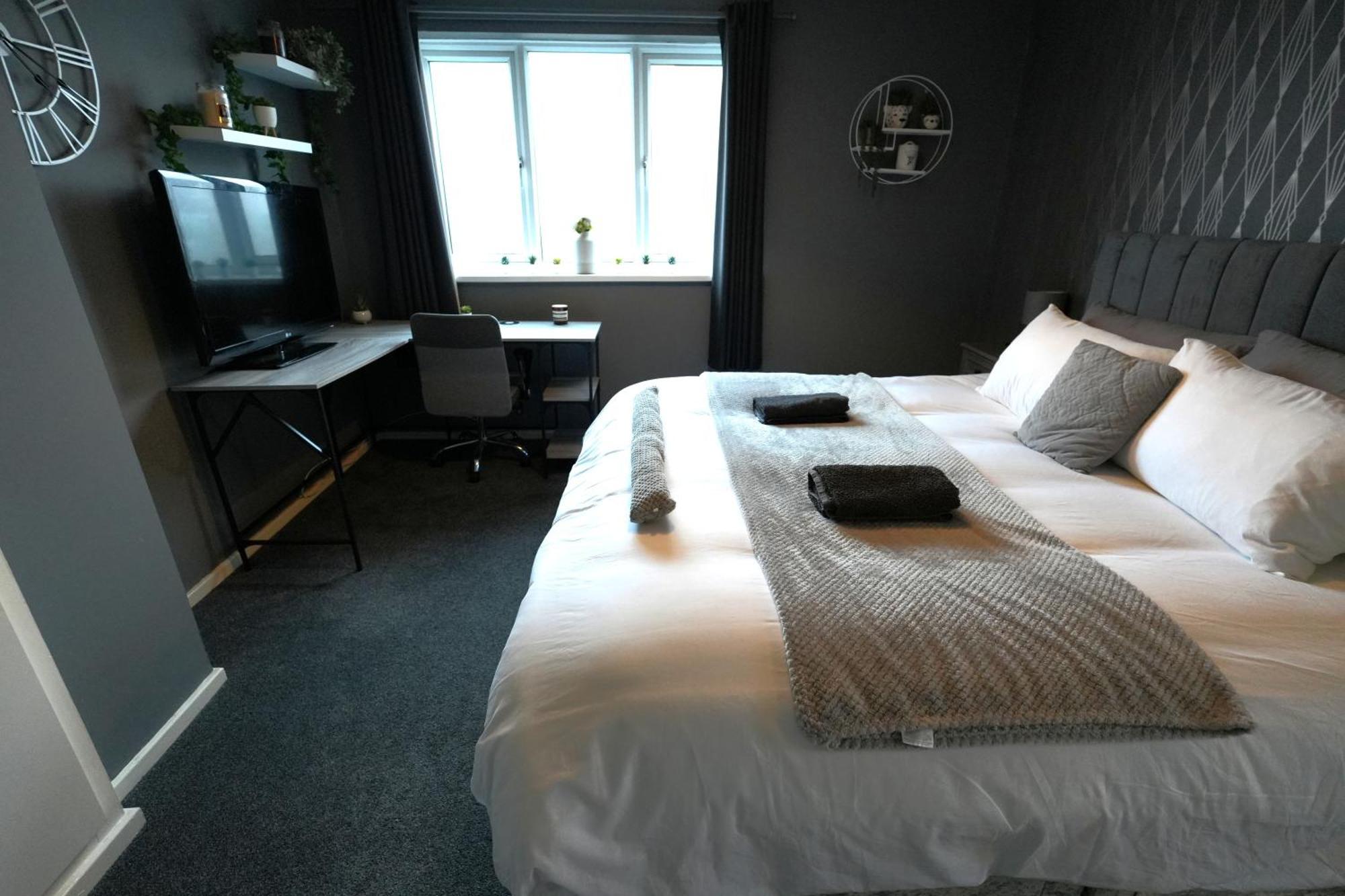 Detached Homestay - Super, King & Double Rooms - Leyland, Preston, Chorley, Lancashire Exteriör bild