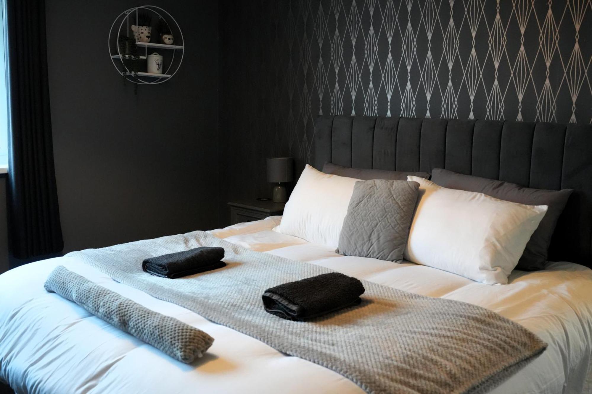Detached Homestay - Super, King & Double Rooms - Leyland, Preston, Chorley, Lancashire Exteriör bild