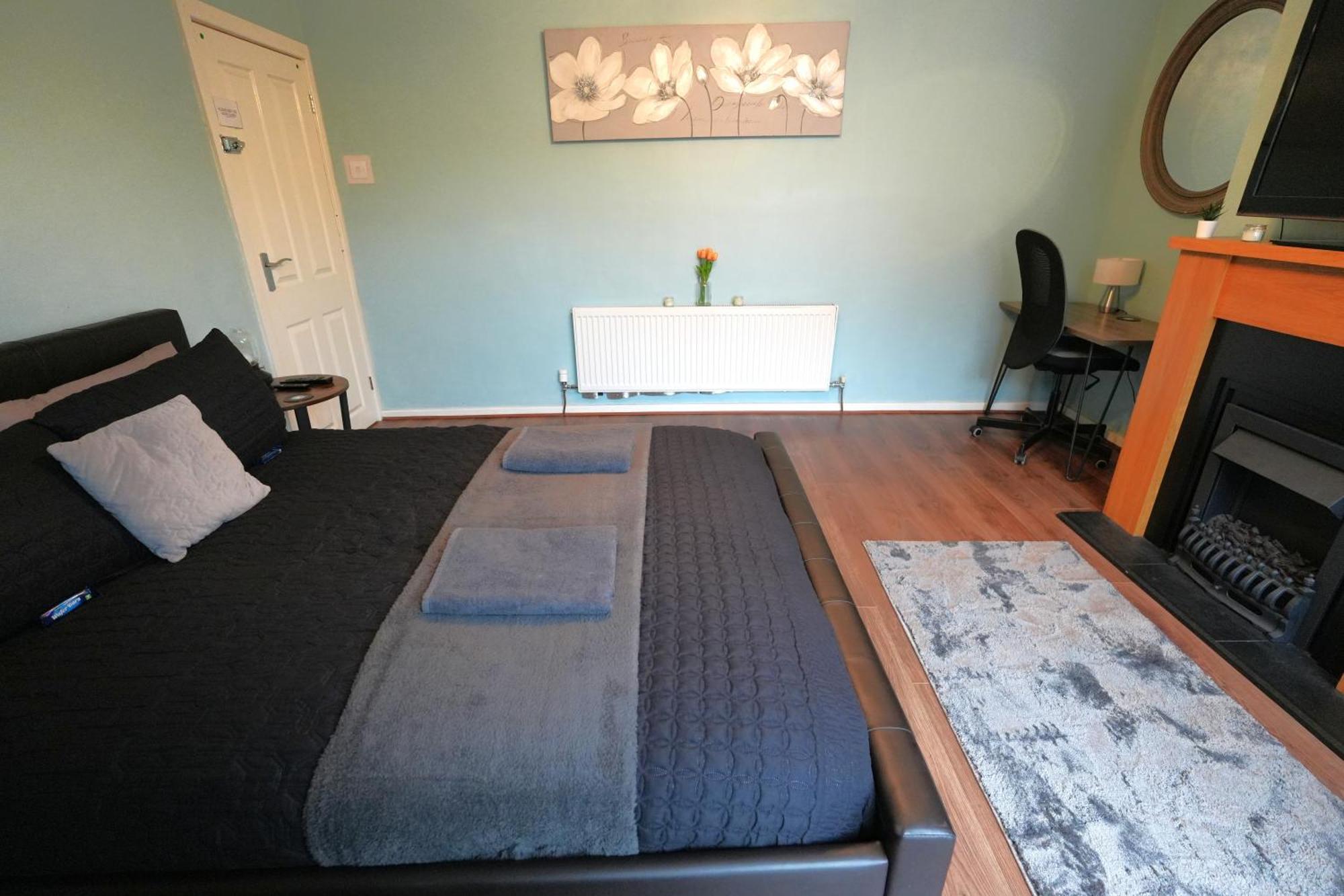 Detached Homestay - Super, King & Double Rooms - Leyland, Preston, Chorley, Lancashire Exteriör bild