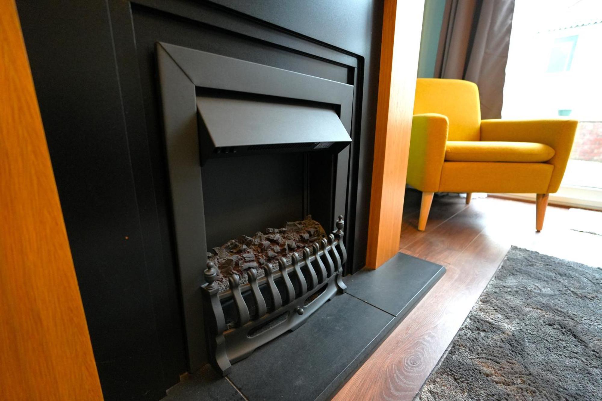 Detached Homestay - Super, King & Double Rooms - Leyland, Preston, Chorley, Lancashire Exteriör bild