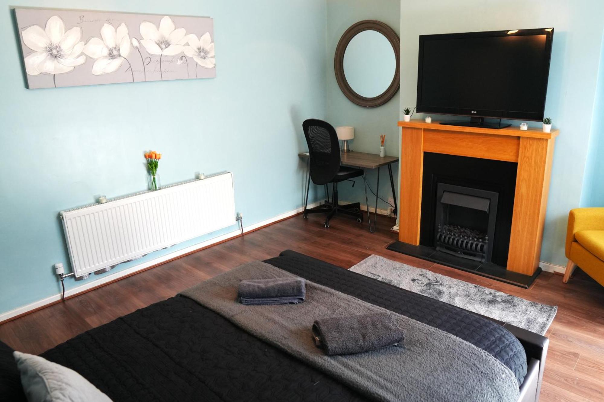 Detached Homestay - Super, King & Double Rooms - Leyland, Preston, Chorley, Lancashire Exteriör bild